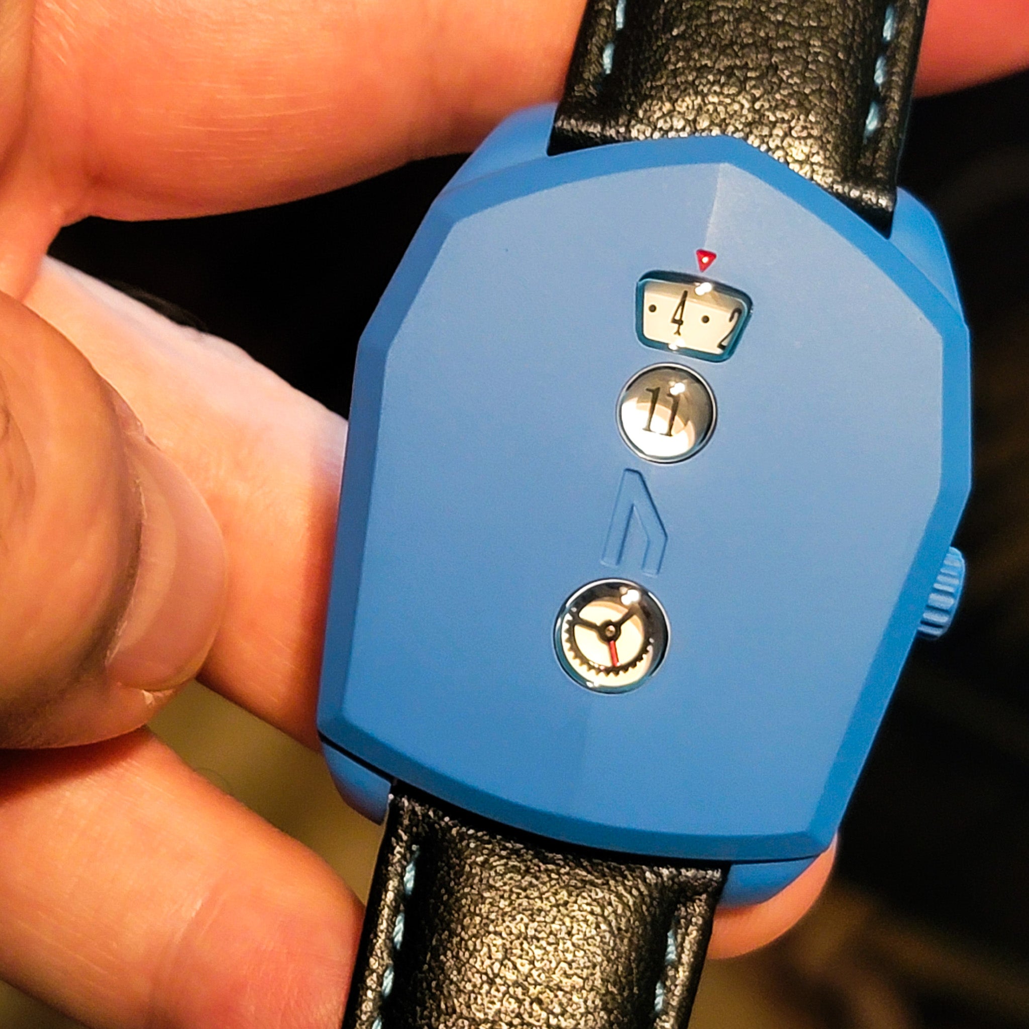 醜い時計共同 – The UGLY Watch Co.